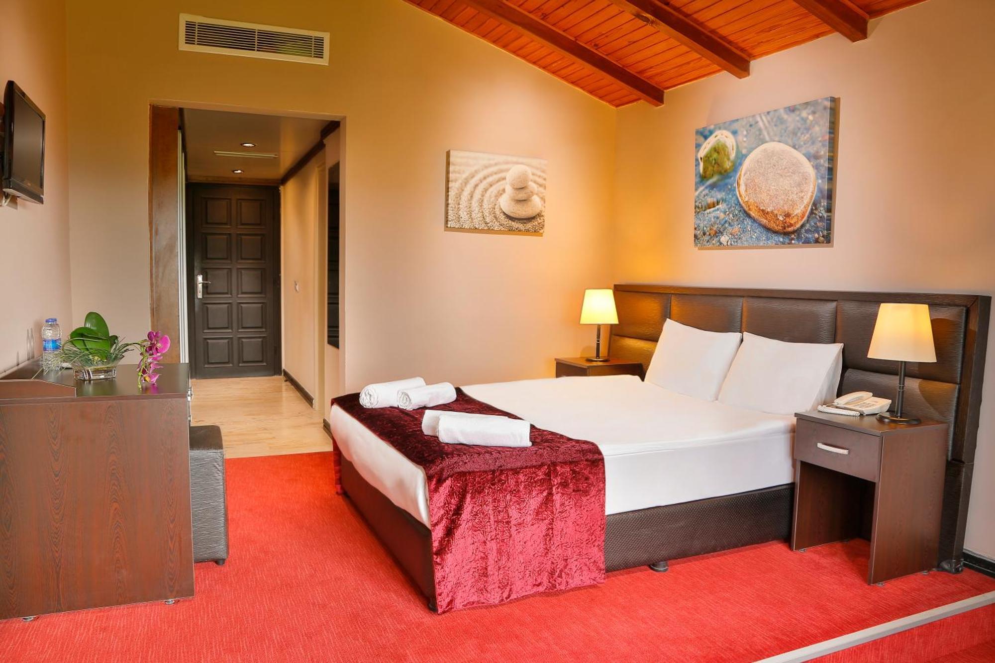 อิสตันบูล แอร์พอร์ต ดูรูซู คลับ โฮเต็ล Hotel Arnavutkoy ภายนอก รูปภาพ