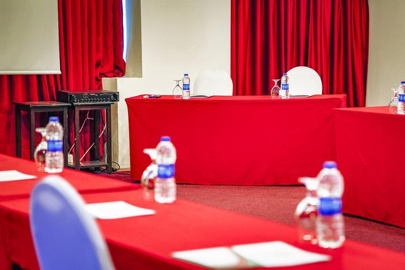 อิสตันบูล แอร์พอร์ต ดูรูซู คลับ โฮเต็ล Hotel Arnavutkoy ภายนอก รูปภาพ